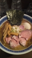 「特製中華そば（950円）」@俺の麺 春道の写真
