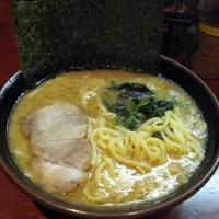 「醤油らーめん（大盛無料） 700円」@横浜家系 神田家の写真