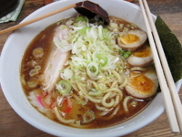 「醤油らーめん+味玉」@本格つけ麺 たれ蔵の写真