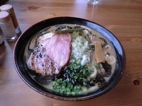 「黒真空蕎麦（チャーシュー1追加）、大蒜牛肉飯」@喜乃壺の写真