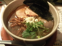 「醤油ラーメン全部のせ」@和菜一献 生粋 本八幡本店の写真