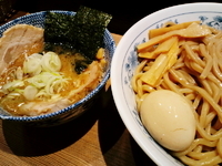 「特製つけめん（大盛り） 1100円」@仁鍛 クロスガーデン川崎店の写真