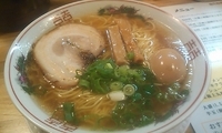 「金醤油ラーメン（細麺）大盛り+味玉」@金久右衛門 梅田店の写真