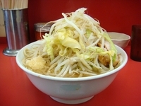 「小ラーメン ニンニク少し ヤサイ」@ラーメン二郎 小岩店の写真