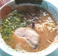 「とんこつらーめん650円バリカタ」@博多長浜らーめん 楓神の写真