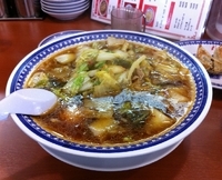 「サイカラーメン生玉子入り・大」@彩華ラーメン 松原店の写真