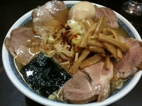 「塩チャーシュー麺 1100円 +味玉 50円」@中華そば べんてんの写真