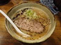 「胡麻らーめん（700円）+大盛（100円）」@拉麺阿修羅 颯 市川店の写真