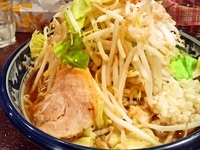 「黒二郎（大盛）+無料トッピング（ヤサイ・ニンニク・背脂）」@麺屋 黒船 幸手店の写真