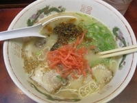 「ラーメン550円（ポケパラで500円）」@博多荘の写真