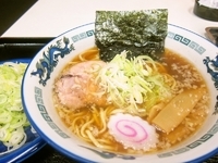 「名代にぼし正油ラーメン（680円）+ネギ（100円）」@名代にぼしラーメン 時代屋 岡本店の写真