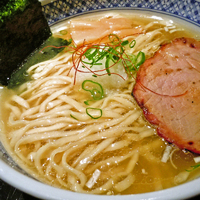 「柚子塩ら～めん（サービス大盛り210g）￥850 + 平打ち麺（」@七重の味の店 めじろ 代々木店の写真