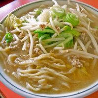 「味噌らーめん+ミニチャーハンセット ￥900」@十八番の写真