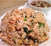 「チャーハン+大盛（550円+100円）」@大観楼の写真