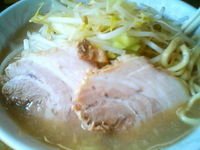 「らーめん/麺少なめ（￥600）」@らーめん松信の写真