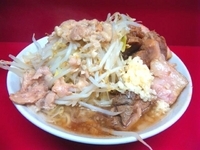 「小豚（ヤサイ・ニンニク・アブラ）」@ラーメン二郎 西台駅前店の写真