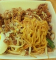 「汁なし拝骨担々麺980円+ライス50円=1,030円」@かつぎやの写真