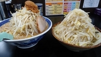 「雅狼麺（大盛り300g）麺は普通で他全部増し800円」@雅狼の写真