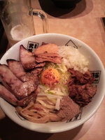 「汁なし 大盛り +（炙りチャーシュー￥250）」@麺や 蒼 AOIの写真