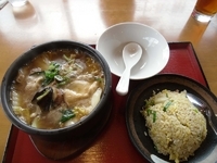 「牛バラ土鍋煮込みそば+半チャーハンセット ￥930」@横浜中華 王記厨房 ふじみ野店の写真