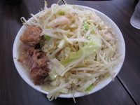 「ラーメン700円（全部増し）」@SHINOBIRIKAの写真