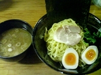 「つけ麺（中盛り）」@六角家 六角橋本店の写真