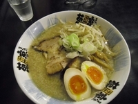 「すたみな豚骨味玉」@らーめん萬亭 ふじみ野上福岡店の写真