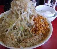 「ラーメン（全増し）+生卵」@千里眼の写真