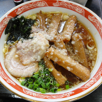 「メンマらあめん（背脂） 700円」@らあめん 福楽の写真