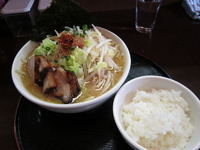 「醤五郎ラーメン+半ライス（ランチタイムサービス）」@醤五郎の写真