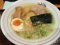 「塩ラーメン 650円」@芳麺の写真