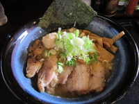 「鶏肉そば（中） 850円」@大黒屋本舗 春日部店の写真