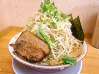 「ぼたんらーめん（850円）+野菜増し（50円）」@麺処 ぼたん 栃木店の写真