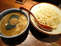 「つけ麺 中盛（700円）+割り飯（50円）」@つけ麺専門店 三田製麺所 六本木店の写真