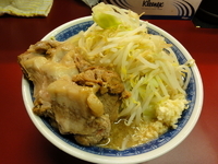 「ラーメン（小） 豚入り 880円」@らーめん豚喜 川口店の写真