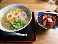 「塩ラーメン+まぐろ丼」@ラーメン 河の写真