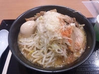 「みそラーメン+豚まし+味玉+全まし」@ジャンクガレッジ イオン北戸田店の写真