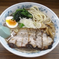 「ラーメン 700円+中盛 50円」@優勝軒 柏店の写真