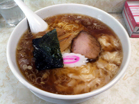 「ワンタンメン（850円）」@弘前軒の写真