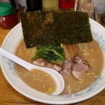 「醤油とんこつラーメン」@相模家の写真