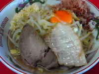 「まぜそば（麺少なめ、ニンニク入り） ￥780」@赤ひげラーメンの写真