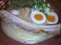 「炙りトロチャーシューめん味玉（塩:1,050）」@らーめんなが田の写真