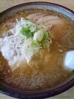 「味噌チャーシューワンタン麺+大盛り+ライス」@らーめん 大雅の写真