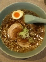 「醤油ラーメン」@らーめん まる高の写真