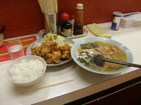 「からあげとラーメンセット900円」@彩香の写真