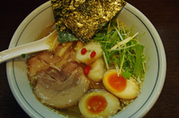 「特選塩らーめん」@らーめん しおの風 INさいたまの写真