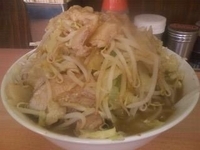 「ラーメン（全増し）650円」@魔人豚の写真