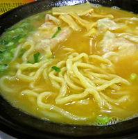 「濃厚鶏白湯・海老雲呑麺 ￥790」@広州市場 西新宿店の写真