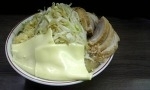 「小ブタ+チーズ」@ラーメン二郎 横浜関内店の写真