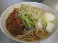 「トロ玉入りラーメン[840円]」@ラーメン北郎の写真